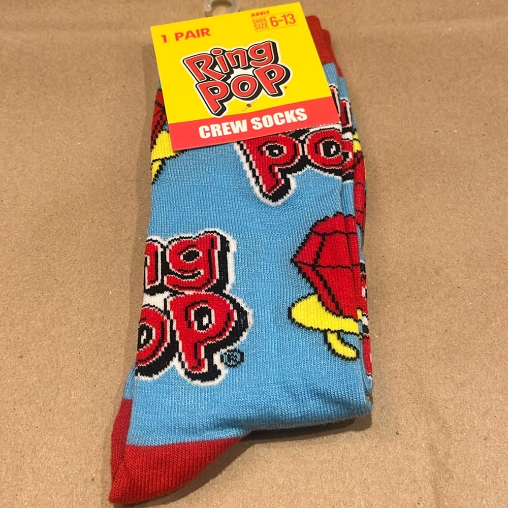Ring pop socks